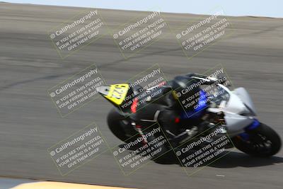 media/Apr-10-2022-SoCal Trackdays (Sun) [[f104b12566]]/Bowl (11am)/